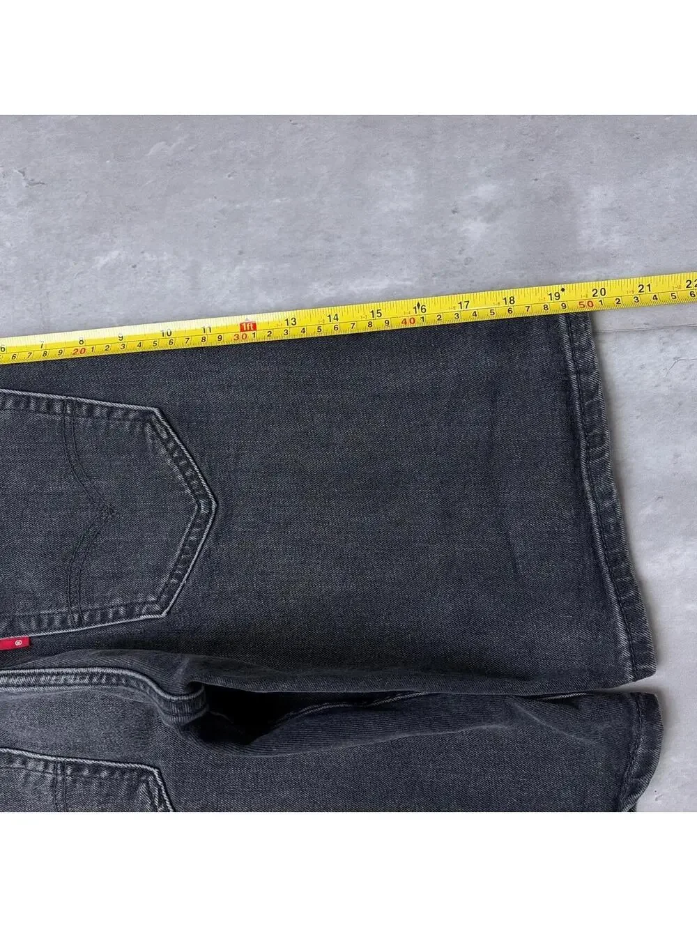 Y2K Black Levi’s 412 Grunge Baggy Skater Denim Jorts